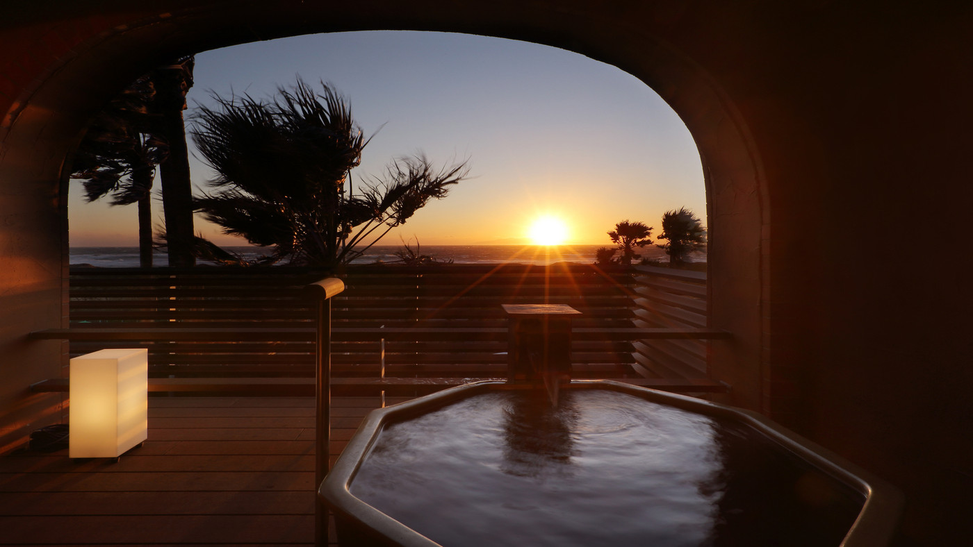 夏はガーデンプールも♡海を望む貸切露天風呂も見逃せない4061956