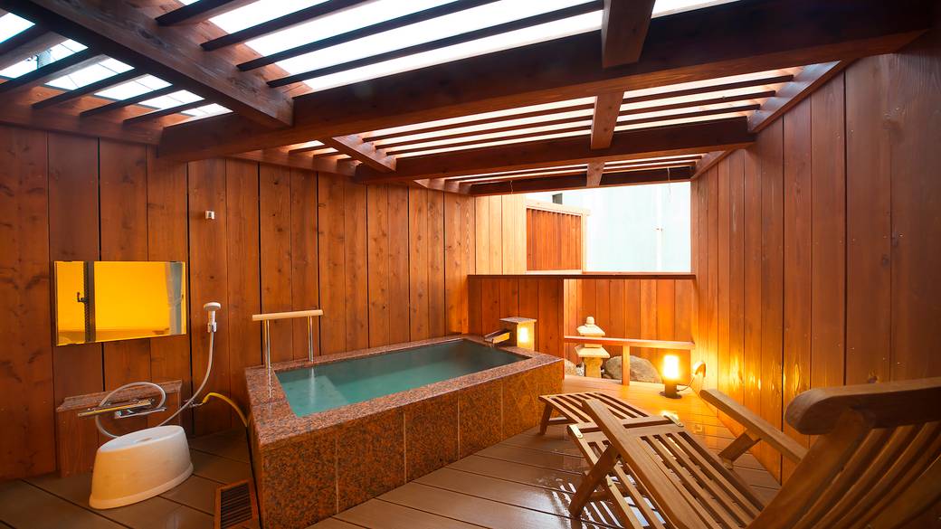 畳にシモンズベッド
くつろげる和洋室 / 4