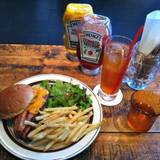 グロリアス チェーン カフェ 渋谷（グロリアスチェーンカフェ）