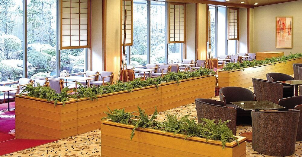 ロビーラウンジ