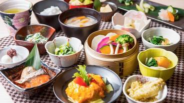 朝食ビュッフェ / 3