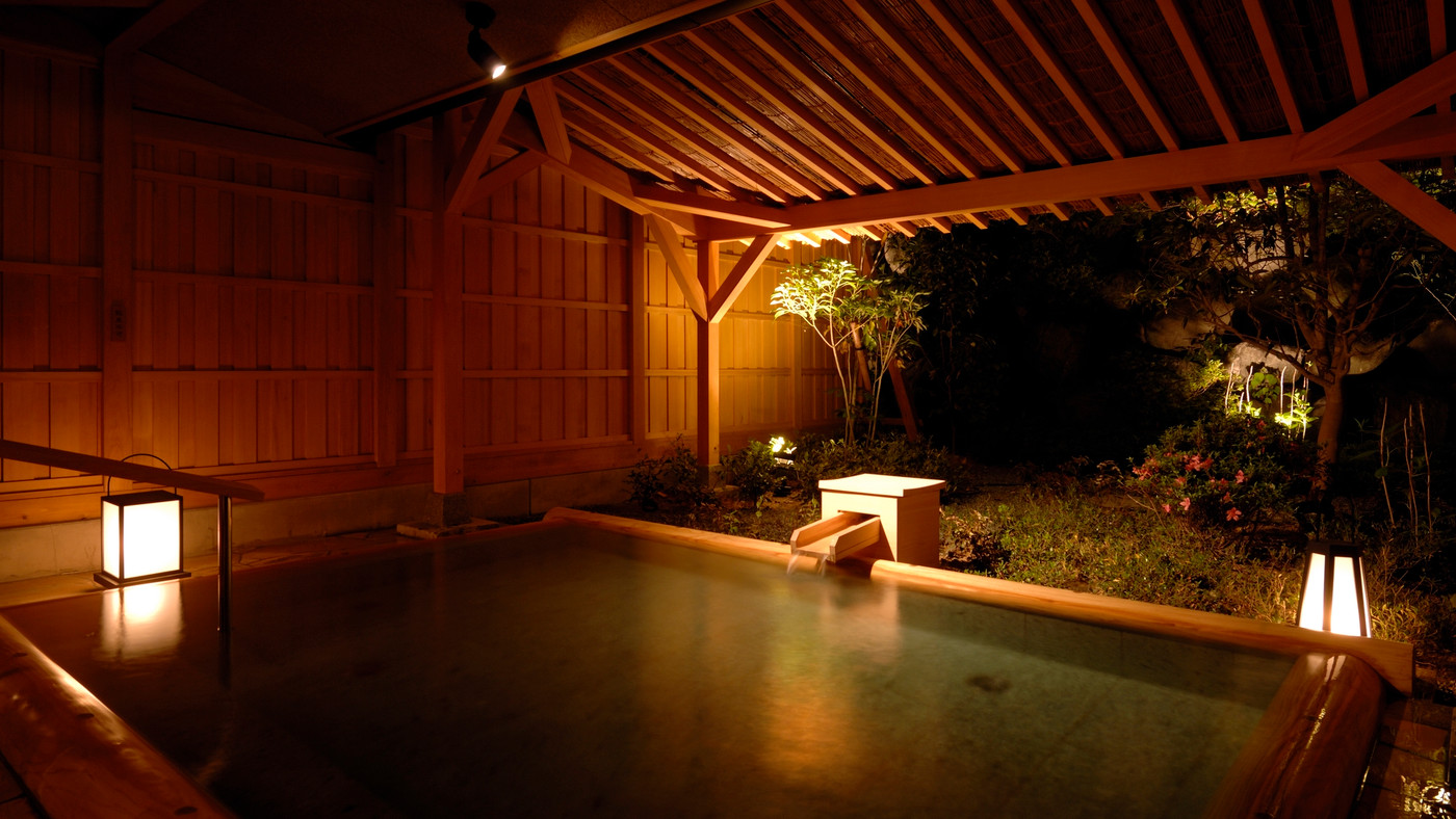 13才以上が泊まれる大人の隠れ宿3918278