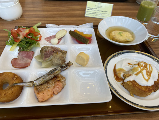 朝食