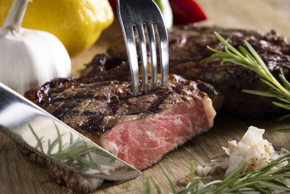 レッド&ブラック　ディナー