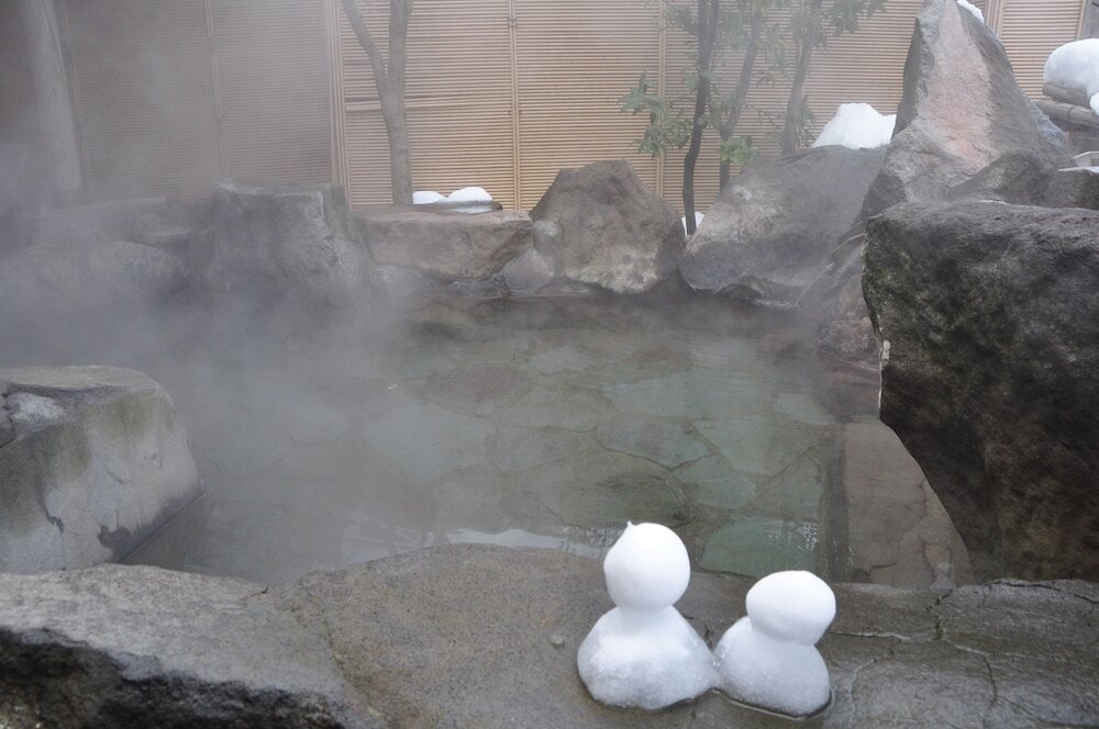 駅からすぐ！館内で湯めぐりを満喫「湯沢グランドホテル」3996900