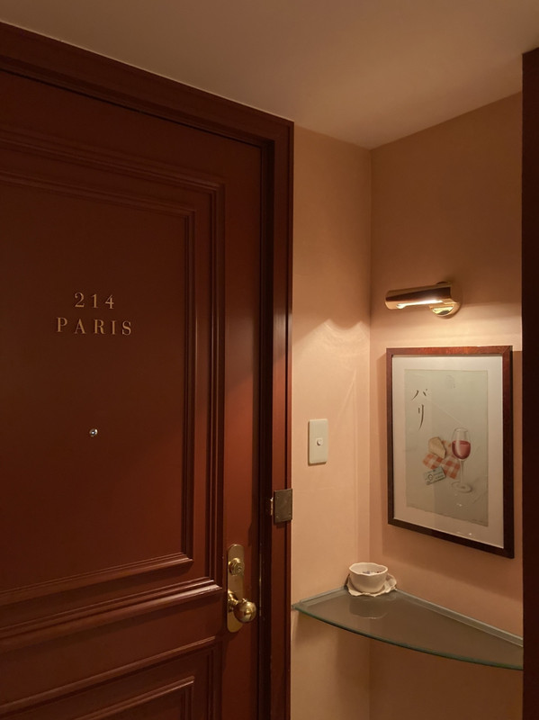 部屋にはフランスの都市の名前が付いています。