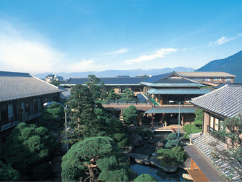 立派な庭園がお出迎え♪3705500