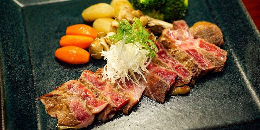 旅館のお食事処