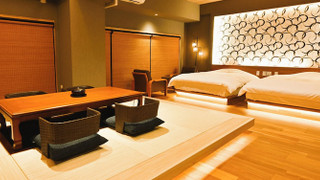 サウナ付き半露天ツインベッドルーム