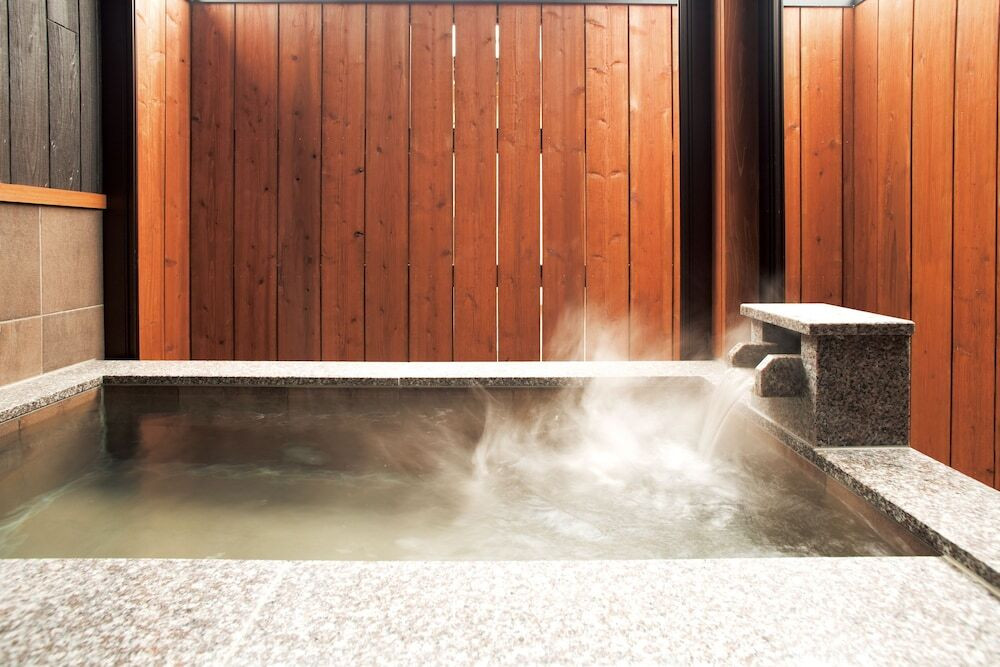 喧騒から離れた隠れ家。癒しに包まれる純和風温泉旅館4249552