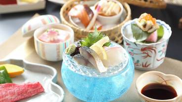 食事・飲み物 / 9