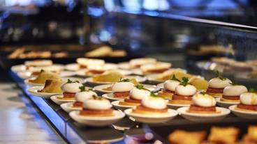 朝食ビュッフェ例(3) / 3