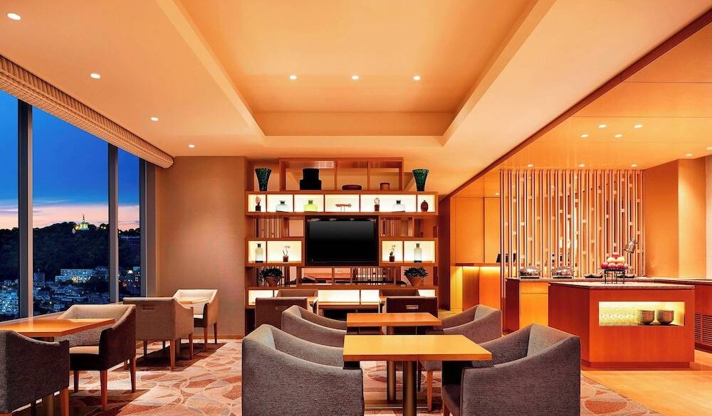 シェラトンクラブラウンジ / 5