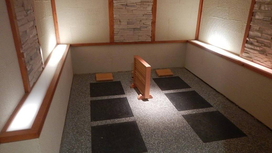 岩盤風呂「SHIZUKA」 / 1