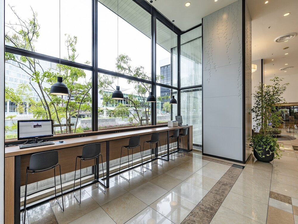 ロビーラウンジ