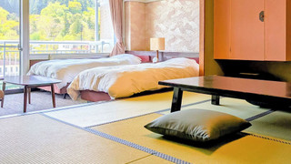 [Non-smoking] Standard Japanese-Western Twin Room, 6 people, Shower only (Main building)