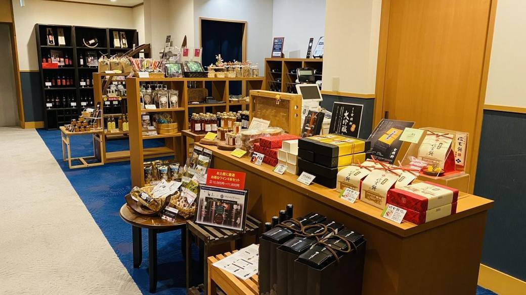 売店でお買い物も / 5