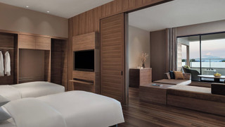 スイート シングルベッド 2 台 ガーデンビュー