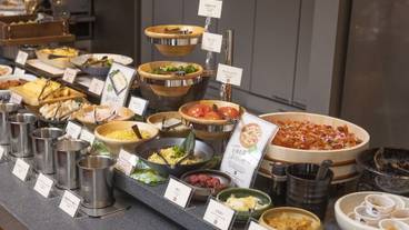 朝食ビュッフェ / 13