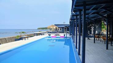 屋内 / 屋外プール / 4