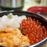 函館観光グルメで人気の「海鮮丼」を食べるなら、おすすめ10選
