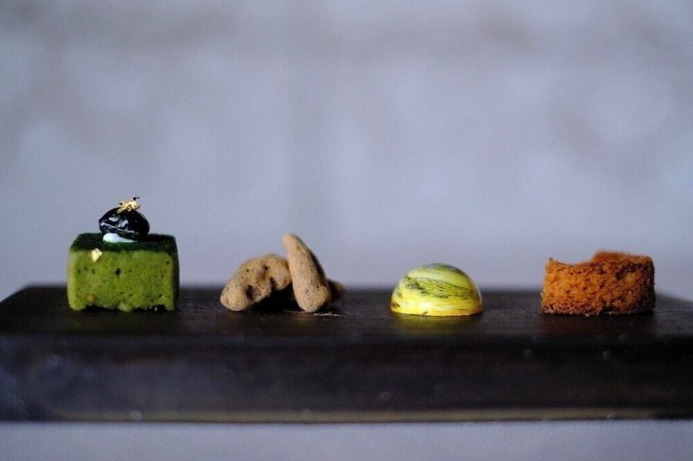 レストラン