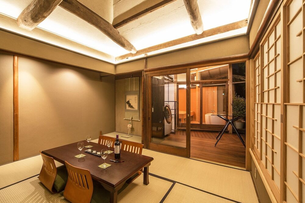 リビング エリア