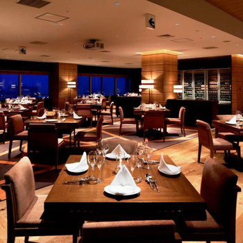 「レストラン グリルテーブル ウィズスカイバー」 内観 204838512 