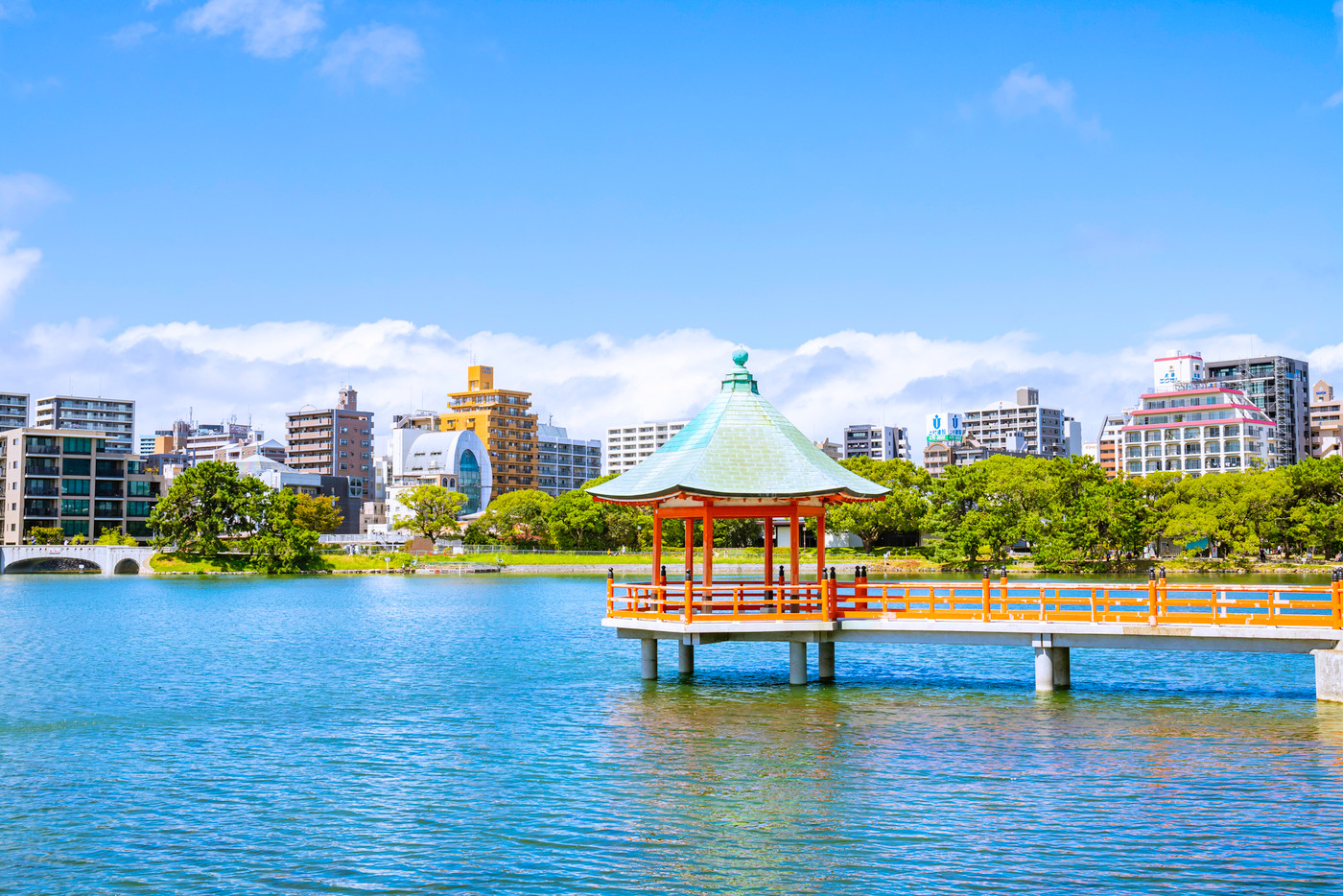 水と緑のオアシス 大濠公園 (福岡市中央区)