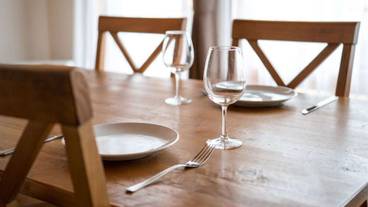 客室内のダイニングエリア / 8