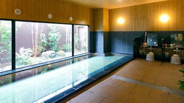 屋内スパ浴槽 / 1