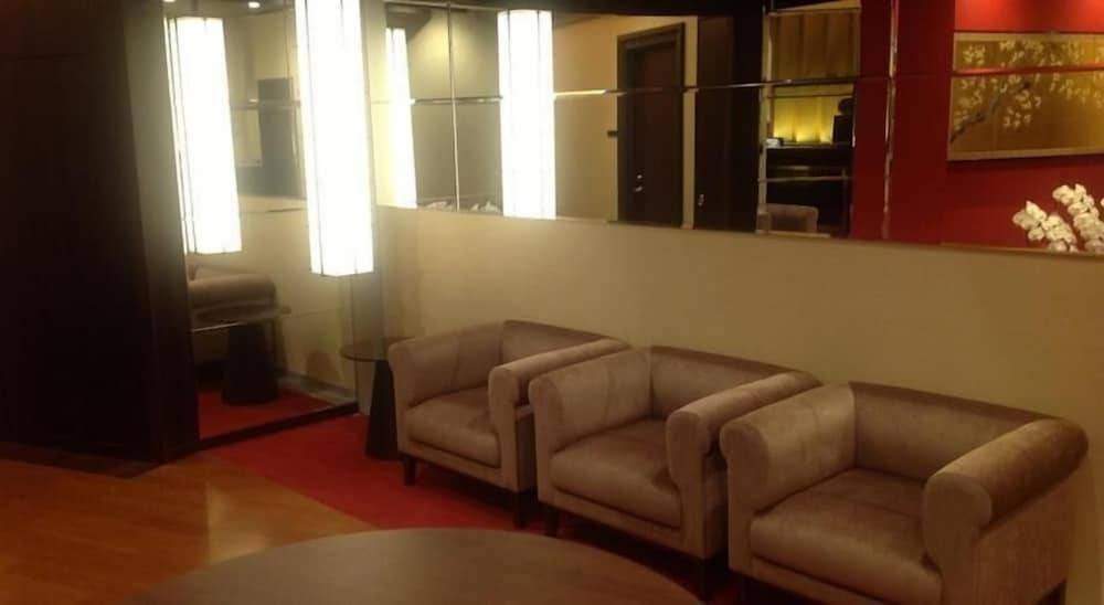 ロビー ソファ / 2