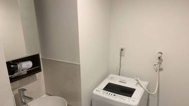 客室 / 18
