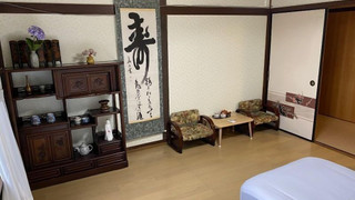 スタンダード 4 人部屋 共用バスルーム