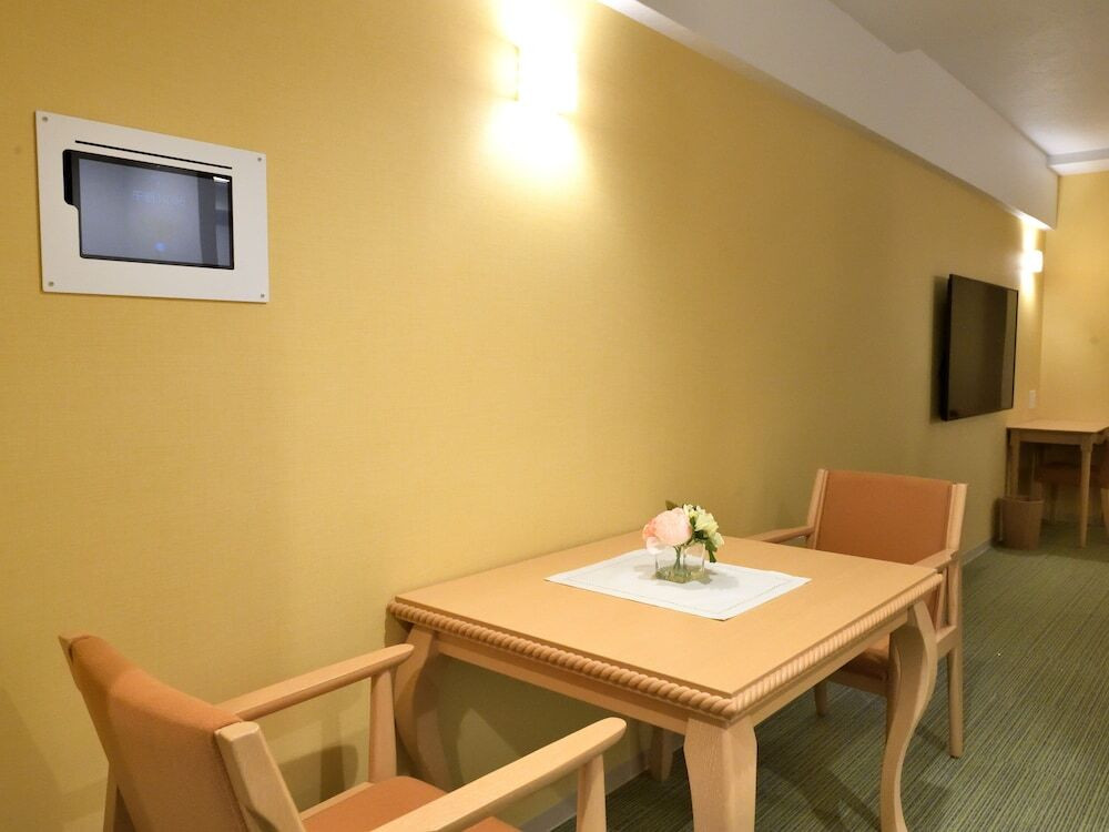 客室内のダイニングエリア