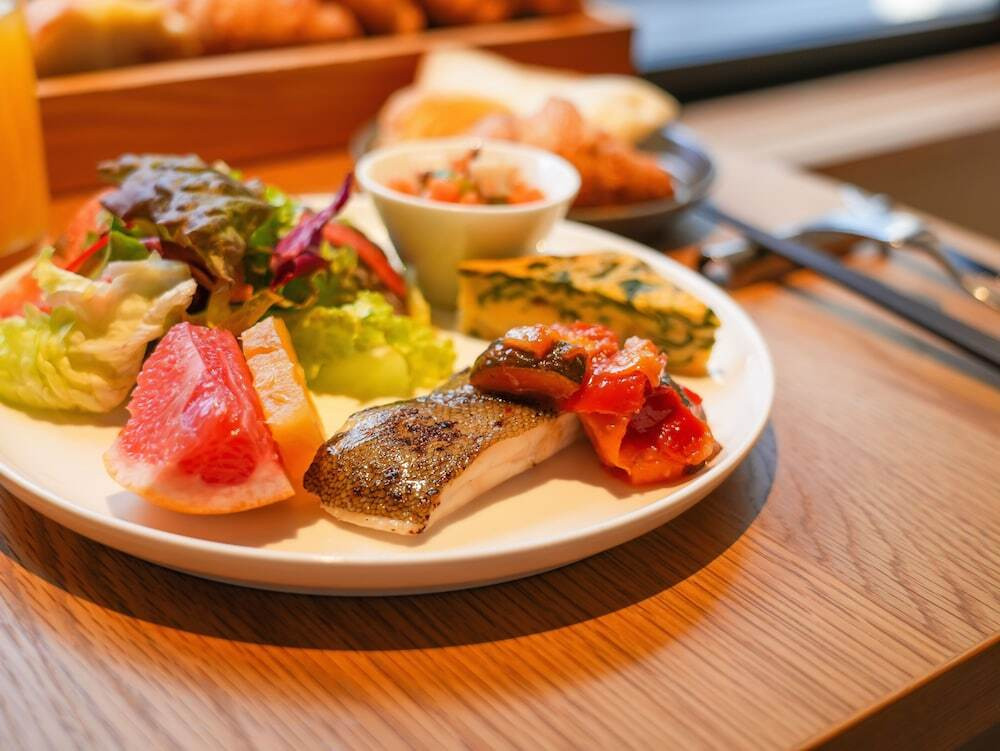 朝食