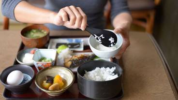 食事・飲み物 / 4