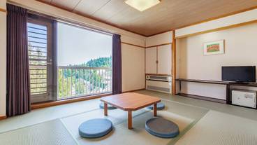 客室 / 31