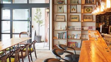 ロビーラウンジ / 8