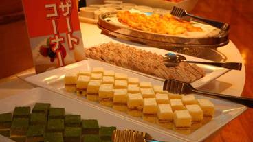 食事・飲み物 / 1