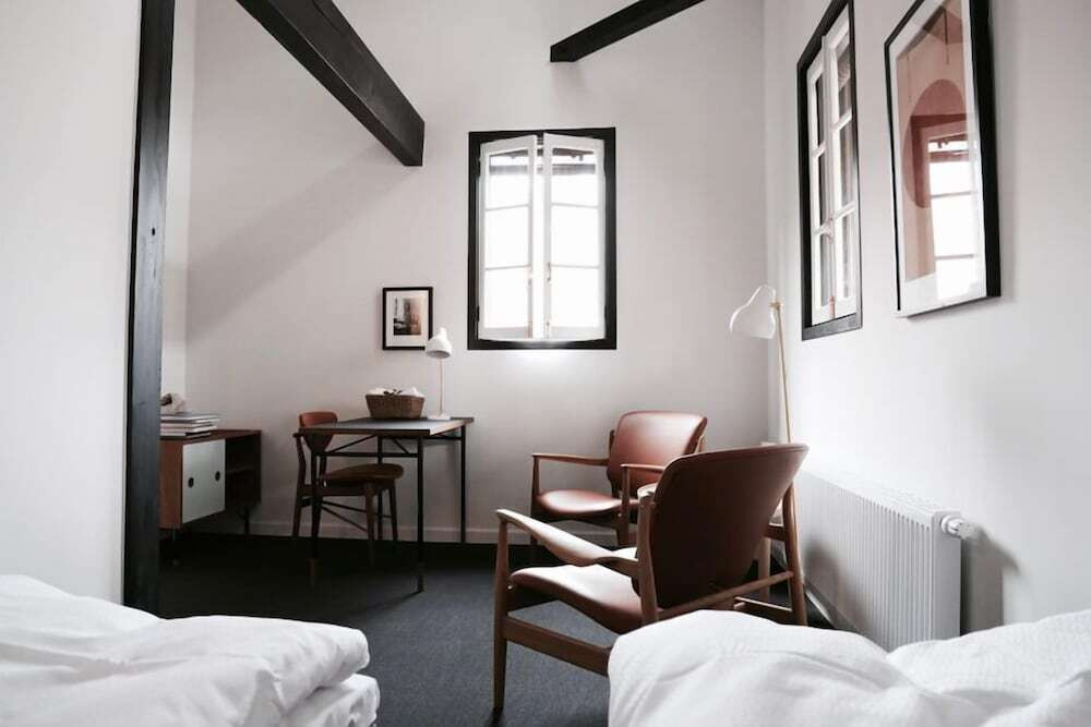 デンマークの美しい家具に囲まれて過ごす、上質な時間4261706