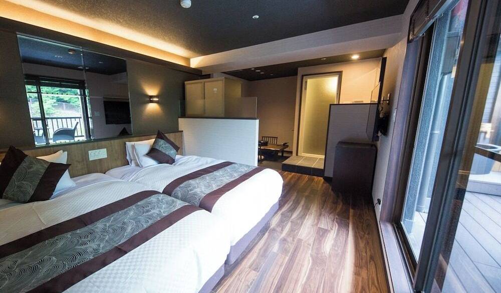 ジュニアスイート 和洋室 / 2