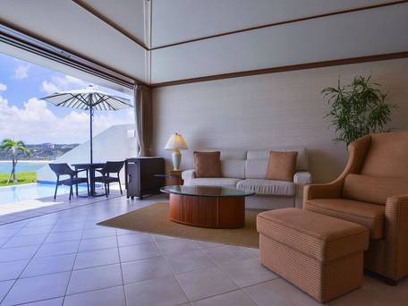 オリエンタルヒルズ沖縄 / 2