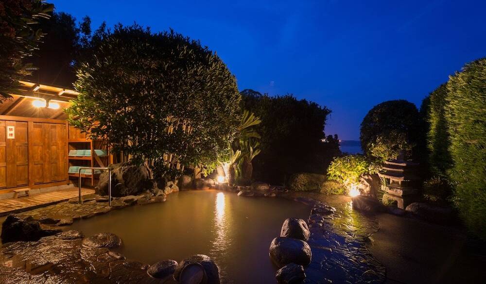 静粛に包まれ
上質のお湯に癒される / 2