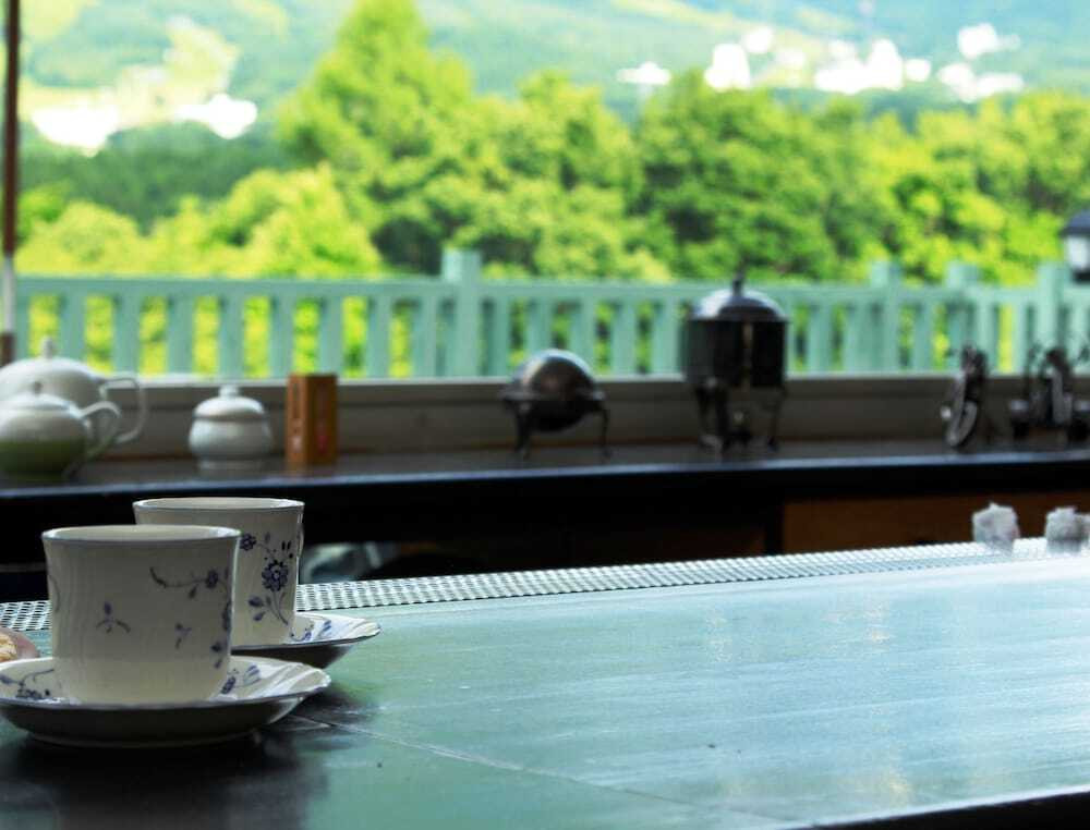 ロビーラウンジ