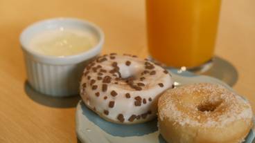 朝食_ドーナツ / 11