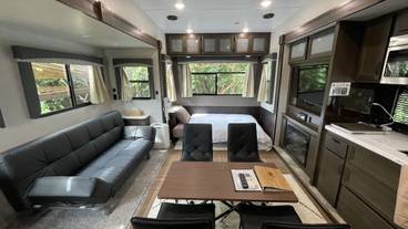 リビング エリア / 13