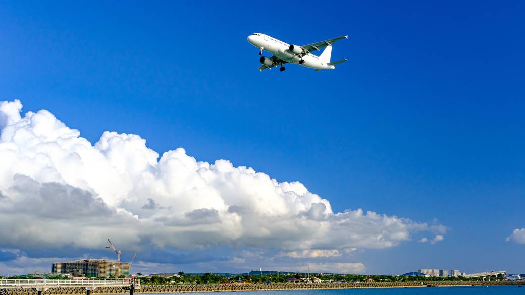 那覇空港に到着
荷物を預けて身軽に / 2