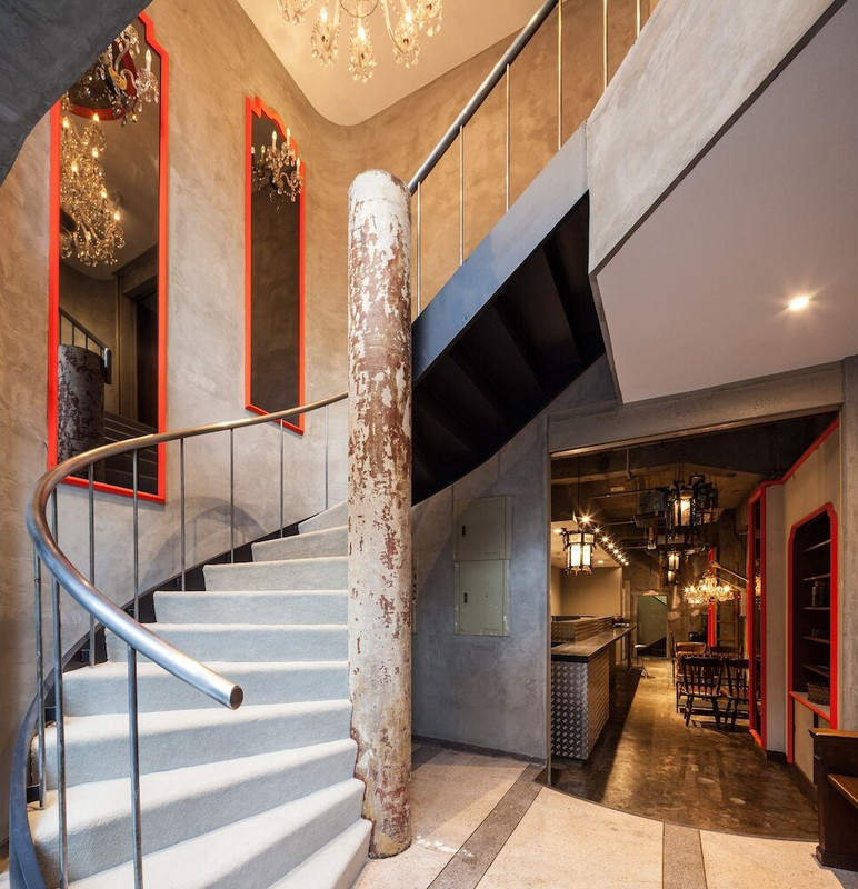 内部エントランス