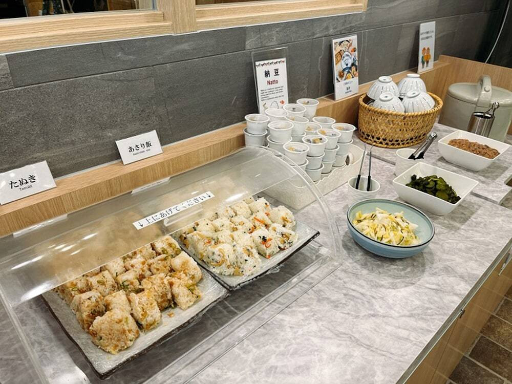 朝食